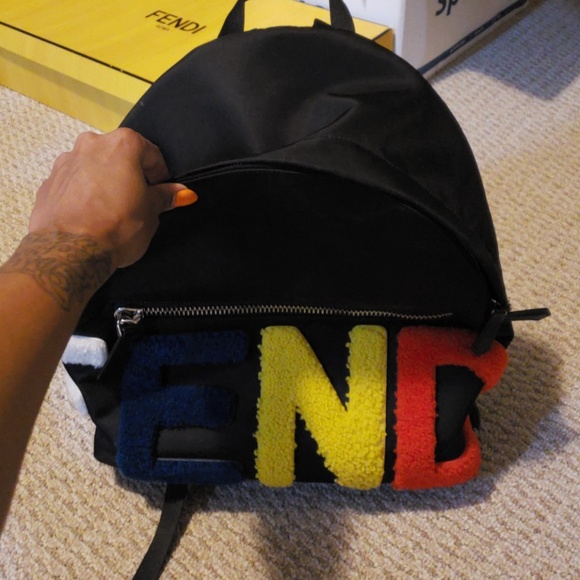Fendi backpack - Picture 3 of 5